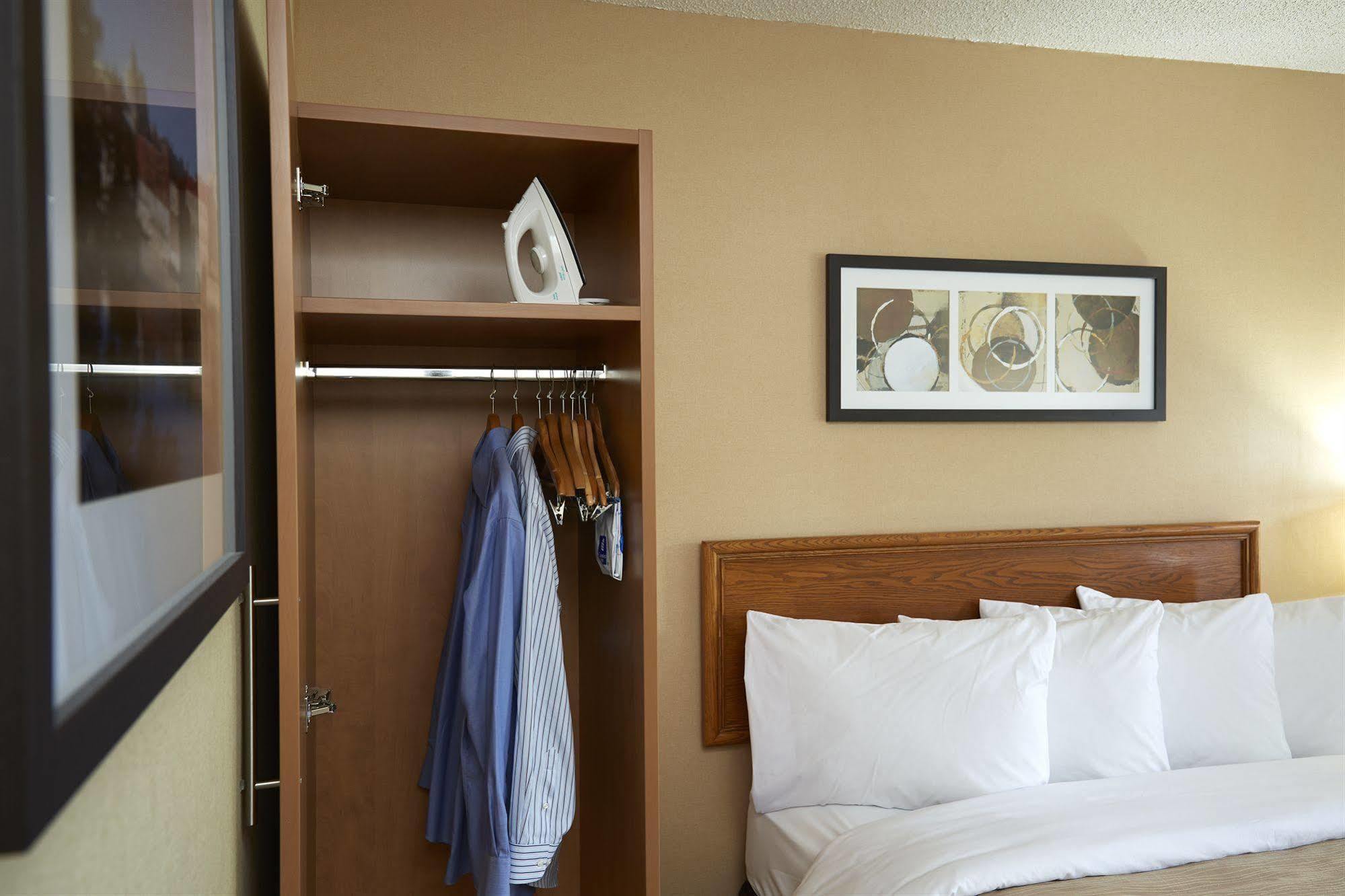 Comfort Inn Drummondville Buitenkant foto